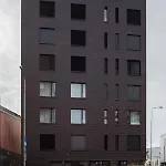 Days - With Balcony In Quiet And Trendy Holesovice Apartment