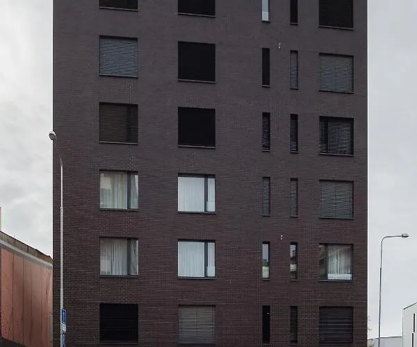 Days - With Balcony In Quiet And Trendy Holesovice Apartament