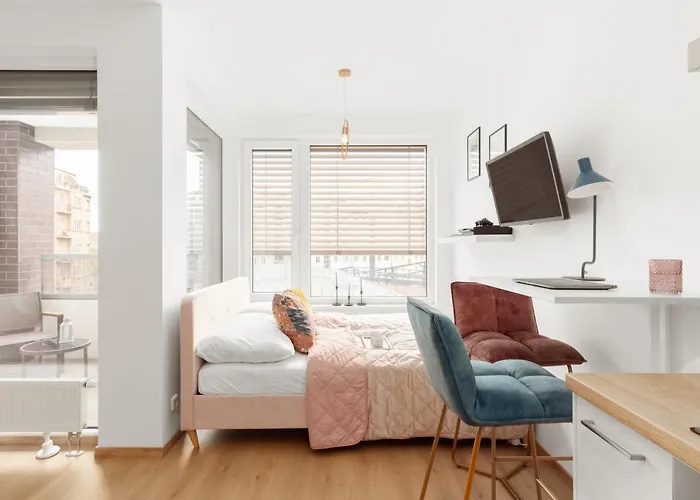 Days - With Balcony In Quiet And Trendy Holesovice Apartament Praga